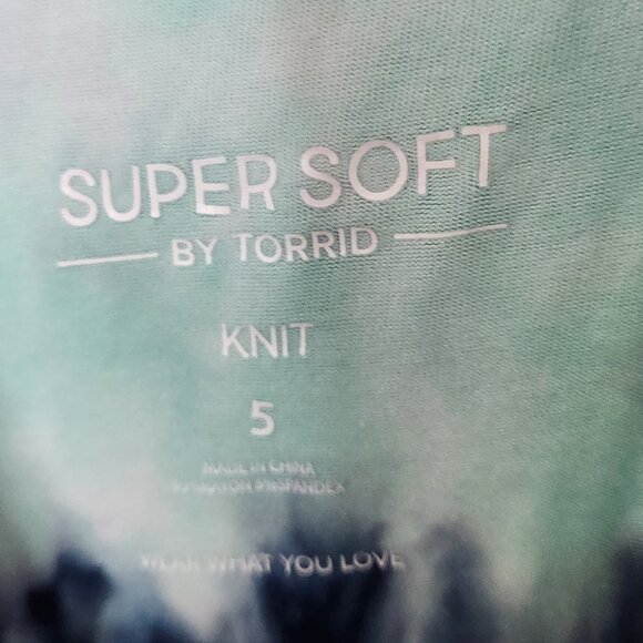 TORRID Comfy Boho Tie Dye Super Soft Culotte Jumpsuit - Picture 6 of 8